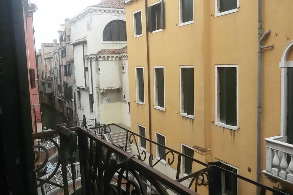 Appartamento Duodo O Barbarigo Velence Kültér fotó